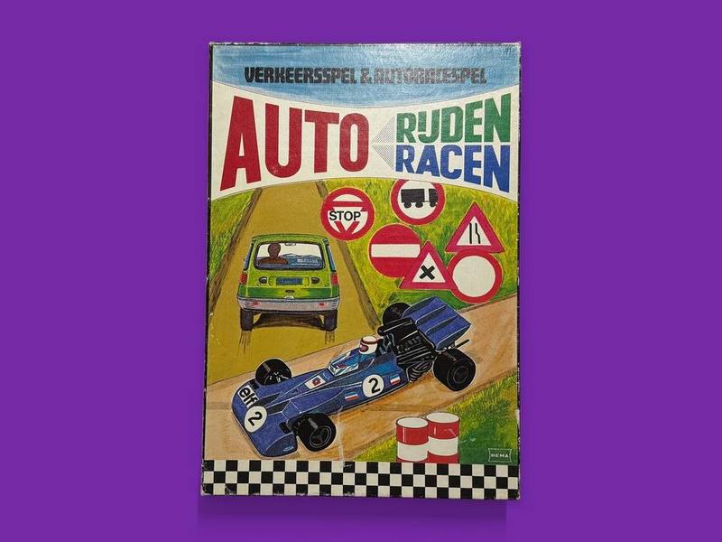Verkeersspel & Autoracespel photographed on Bruno's purple Applied Games background