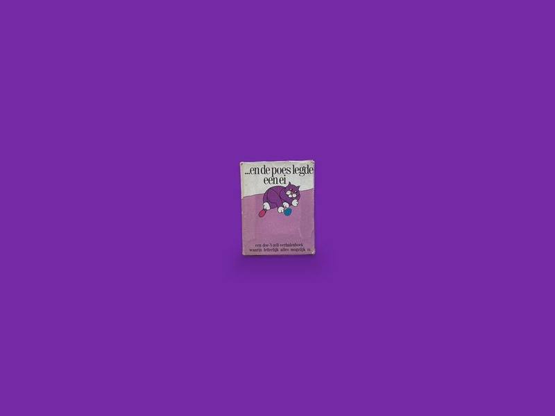 Ondernemersspel photographed on Bruno's purple Applied Games background